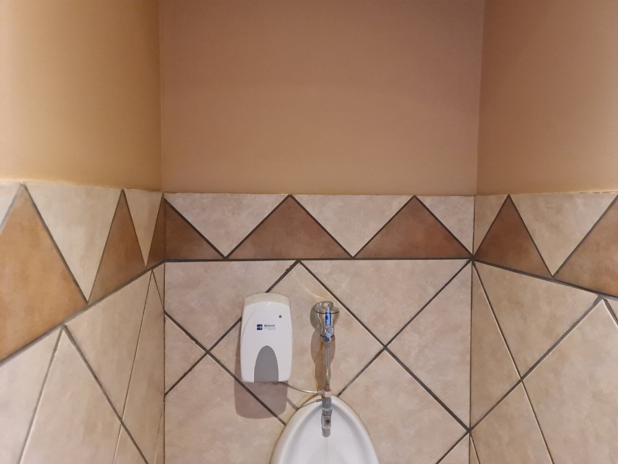  Bedroom Property for Sale in Rustenburg Central North West